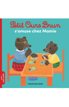 Petit ours brun s'amuse chez mamie