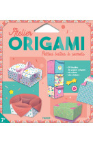 Atelier origami. petites boîtes à secrets