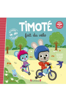 Timote fait du velo