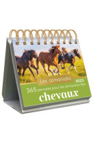 Almaniak 365 pensees pour les amoureux des chevaux 2023