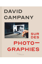 Sur des photographies