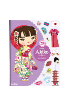 Habille akiko au japon